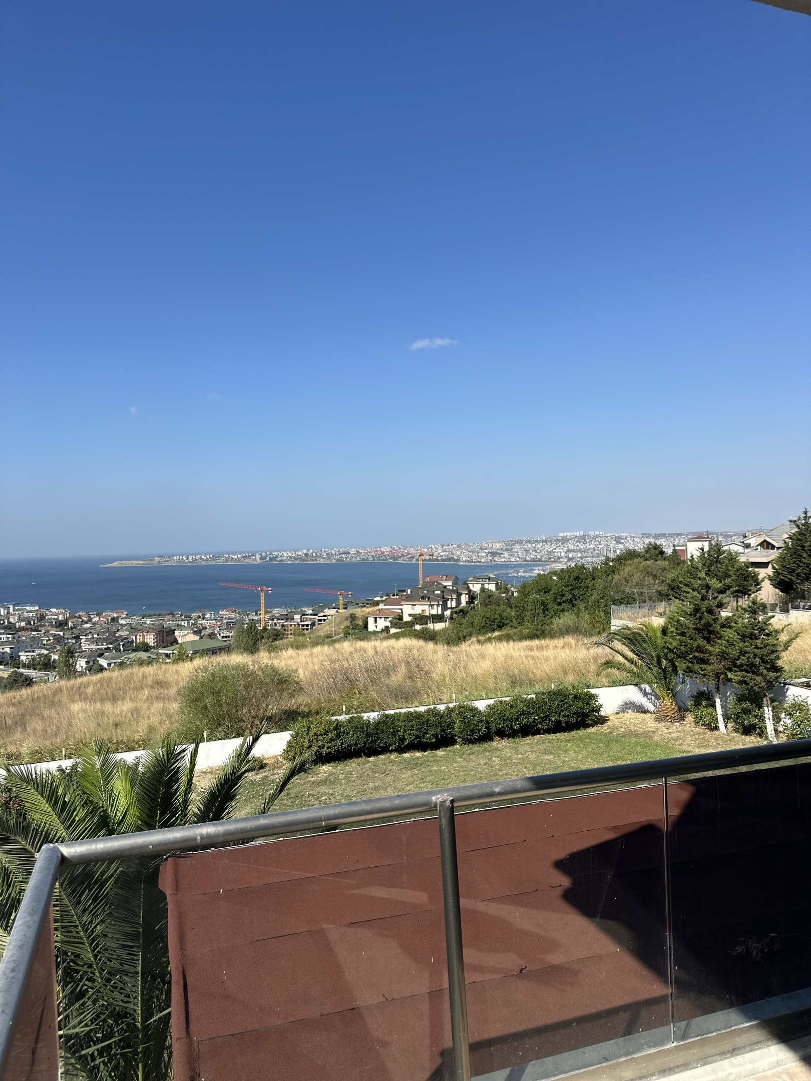 1+0 Deniz Manzaralı Oda